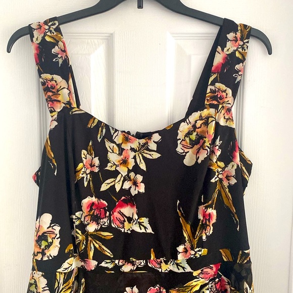 Floral Flounced Dress-2X - Picture 2 of 14